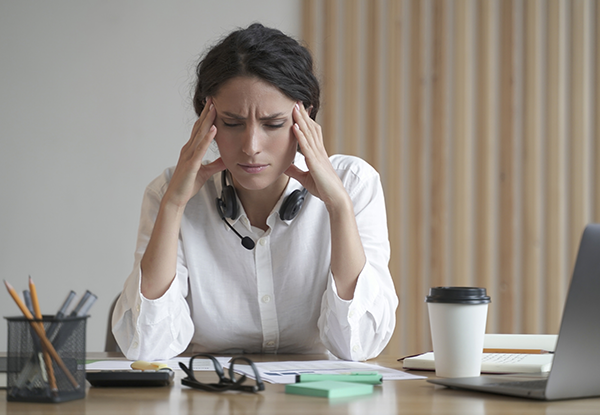 Une femme stressé